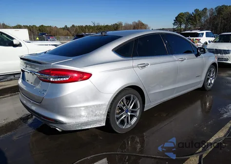 2017 Ford Fusion Hybrid Se z USA, uszkodzony, nr VIN 3FA6P0LU8HR260507